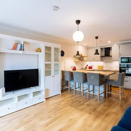 Apartment Cosy 1 Bedroom Flat In The Heart Of