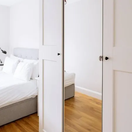 아파트 Cosy 1 Bedroom Flat In The Heart Of *